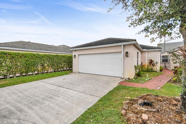 3 of 32 - 1066 Island Manor Drive, Greenacres, FL