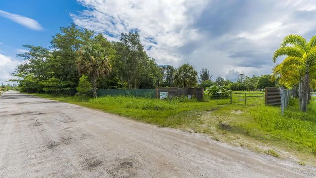 4 of 24 - 6424 Park Lane W, Lake Worth Beach, FL