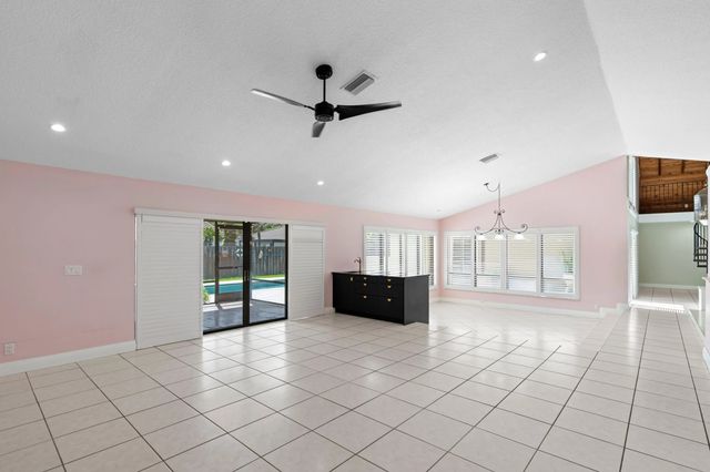5 of 37 - 197 Nw 104th Avenue, Coral Springs, FL