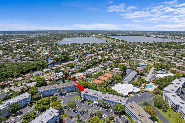 2 of 30 - 113 Royal Park Drive #4a, Oakland Park, FL