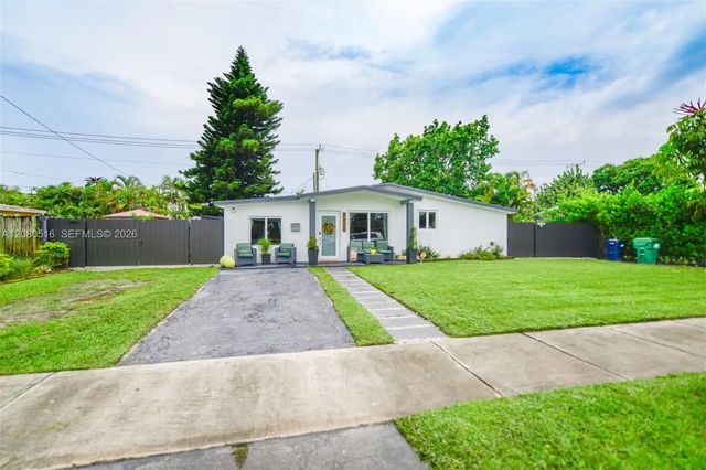 9900 Sw 87th Street, Miami