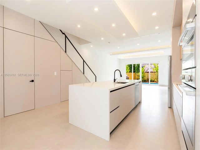 721 Sw 7th Avenue, Fort Lauderdale