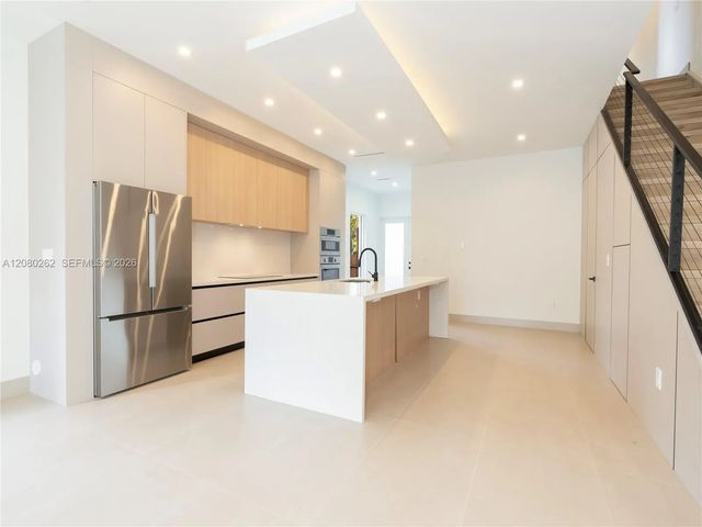 5 of 26 - 721 Sw 7th Avenue, Fort Lauderdale, FL