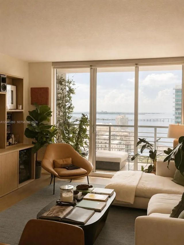 4 of 21 - 335 S Biscayne Boulevard #3901, Miami, FL
