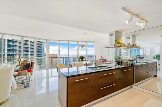 495 Brickell Avenue #4704, Miami