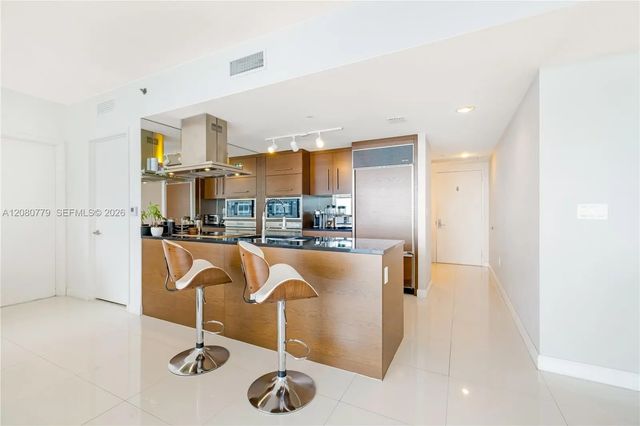 2 of 22 - 495 Brickell Avenue #4704, Miami, FL