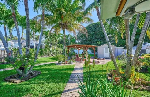 4 of 18 - 612 W Drew Street, Lantana, FL