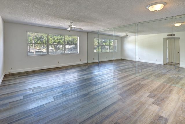3 of 11 - 420 Se 2nd Avenue #23, Deerfield Beach, FL