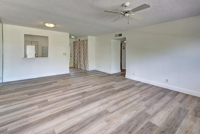 5 of 11 - 420 Se 2nd Avenue #23, Deerfield Beach, FL