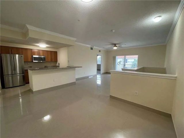 5 of 29 - 5820 W Sample Road #305, Coral Springs, FL