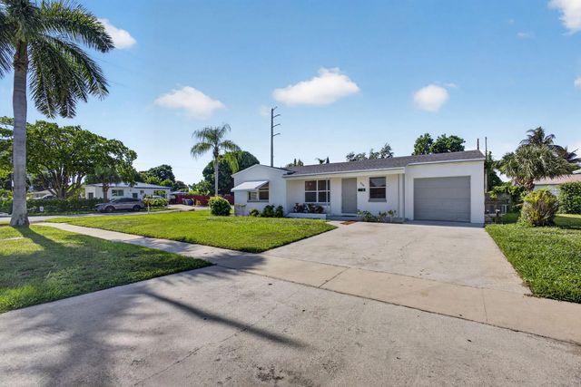 304 Cypress Drive, Lake Park