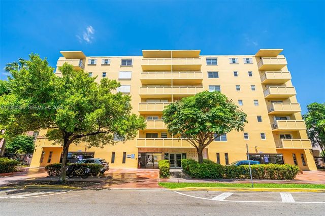 2 of 26 - 730 Pennsylvania Avenue #705, Miami Beach, FL
