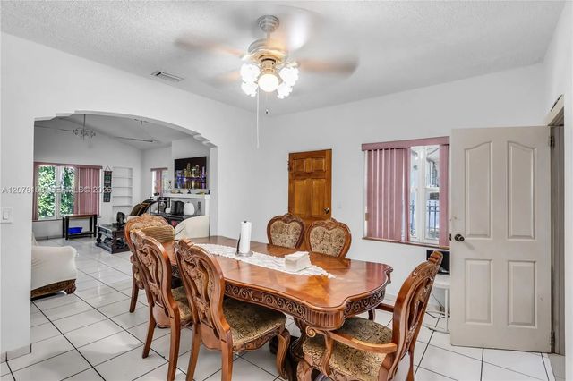 3 of 38 - 4727 Ne 1st Court, Miami, FL