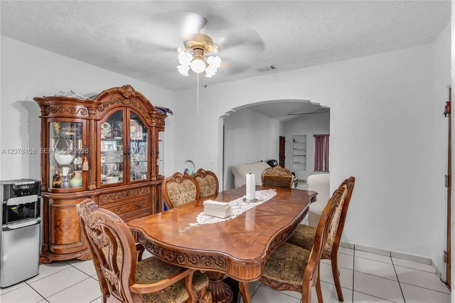 5 of 38 - 4727 Ne 1st Court, Miami, FL