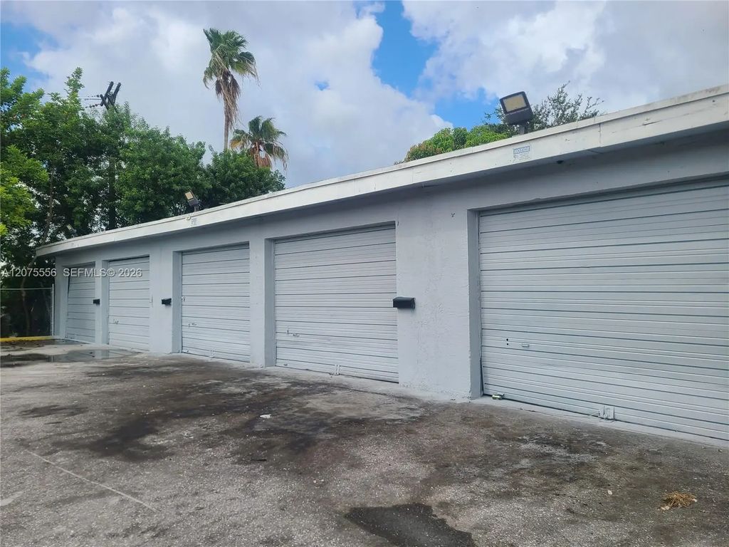 1125 Nw 31st Avenue, Lauderhill