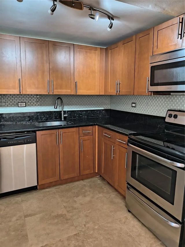 1740 N River Drive #120, Miami