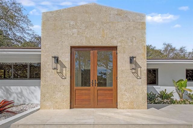 3 of 40 - 12940 Sw 73rd Avenue, Pinecrest, FL
