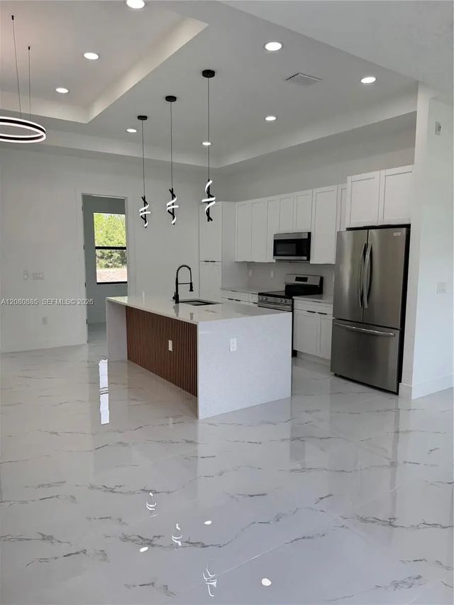 3 of 22 - 842 Nina Avenue, Lehigh Acres, FL