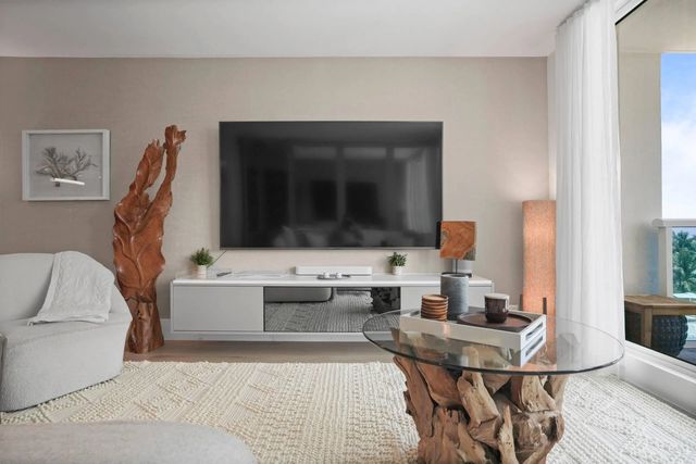2 of 17 - 2301 Collins Avenue #407, Miami Beach, FL