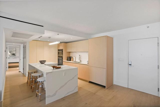 5 of 17 - 2301 Collins Avenue #407, Miami Beach, FL