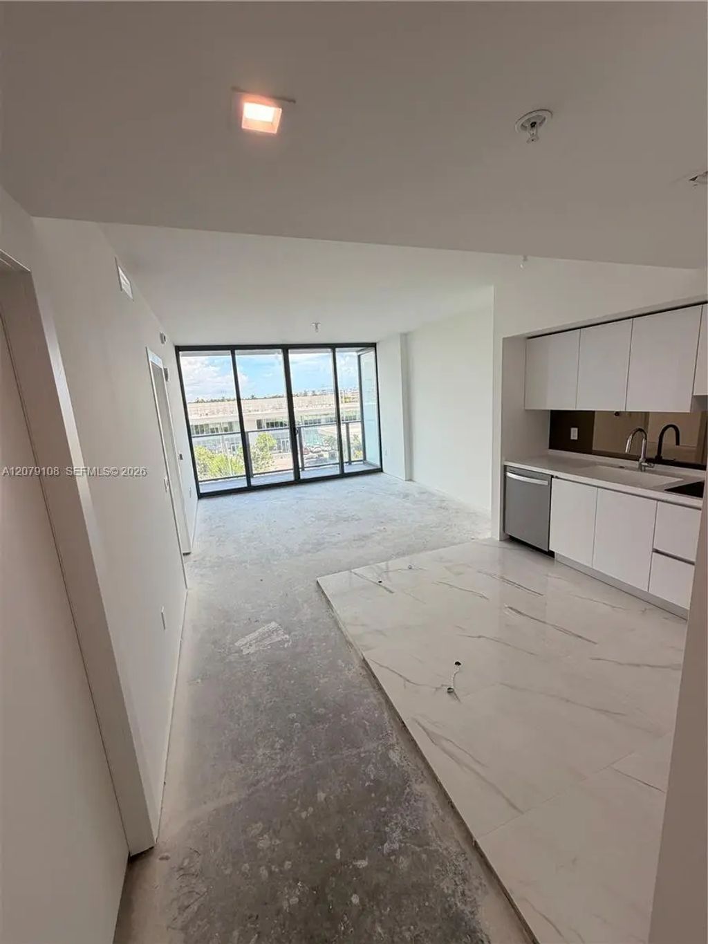 1170 E Hallandale Beach #403, Hallandale Beach