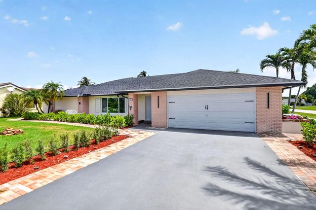 3 of 61 - 990 Hickory Trail, Wellington, FL