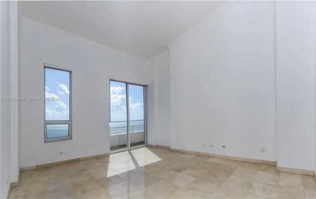 5 of 17 - 808 Brickell Key Drive #404, Miami, FL
