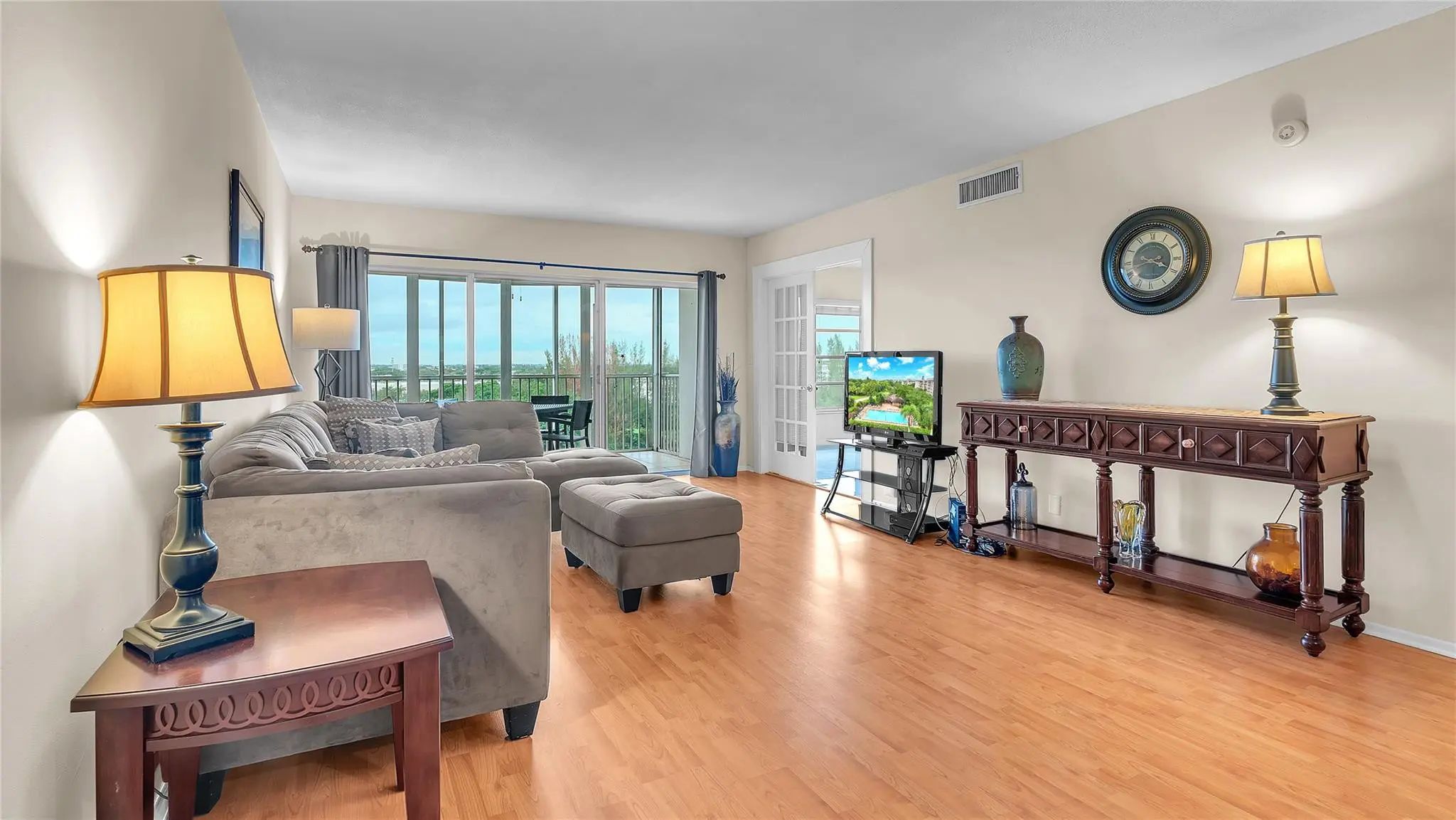 3150 N Palm Aire Drive #909, Pompano Beach