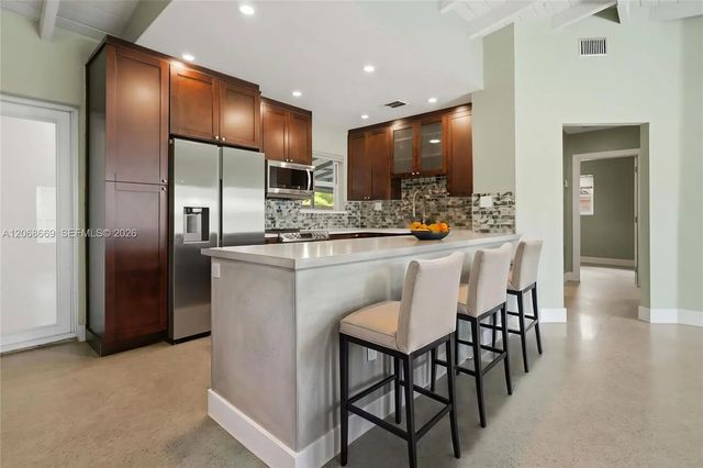 4 of 16 - 331 Delaware Avenue, Fort Lauderdale, FL