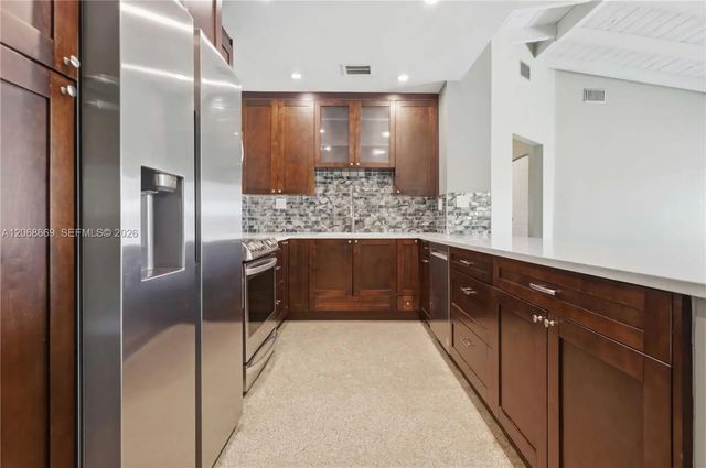 5 of 16 - 331 Delaware Avenue, Fort Lauderdale, FL