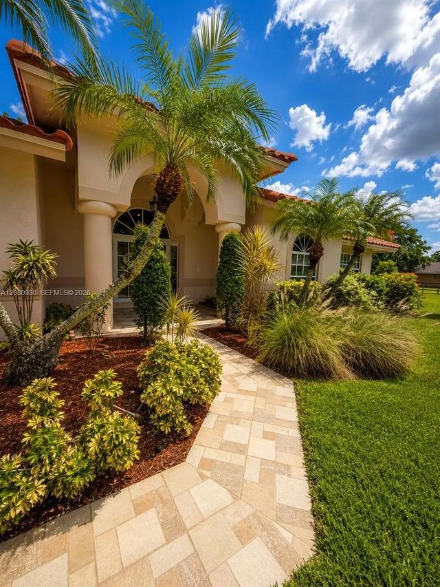 4 of 26 - 1100 Nw 114th Avenue, Plantation, FL