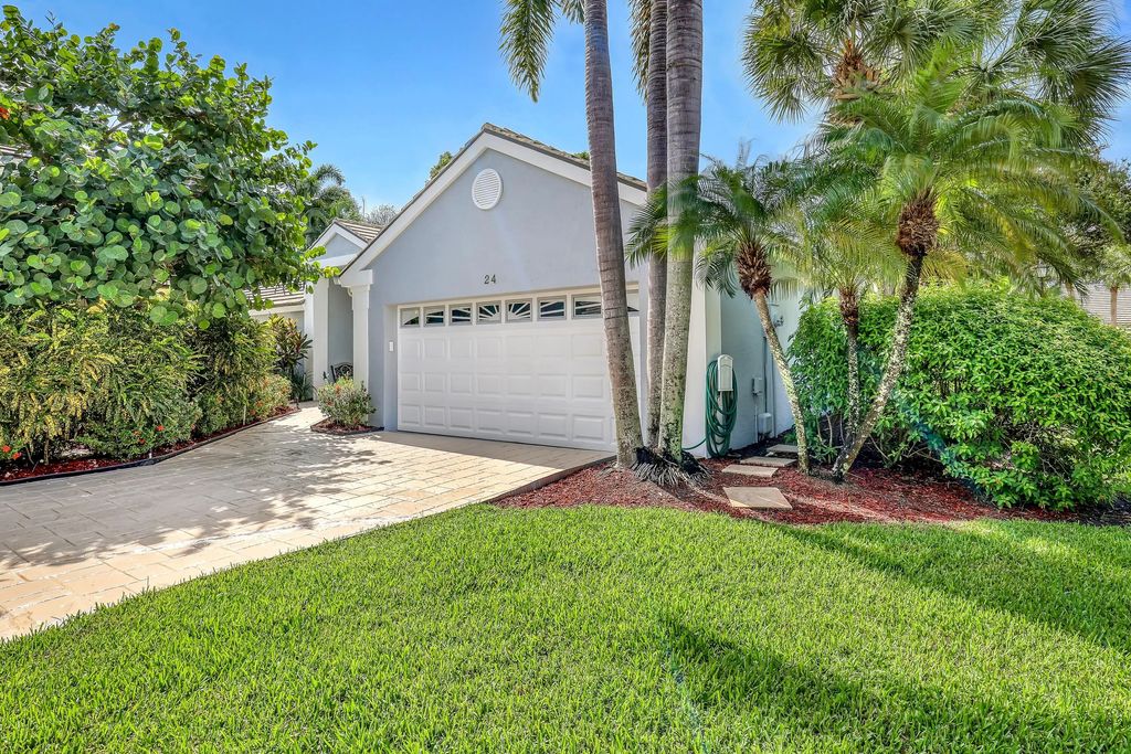 24 Admirals Court, Palm Beach Gardens