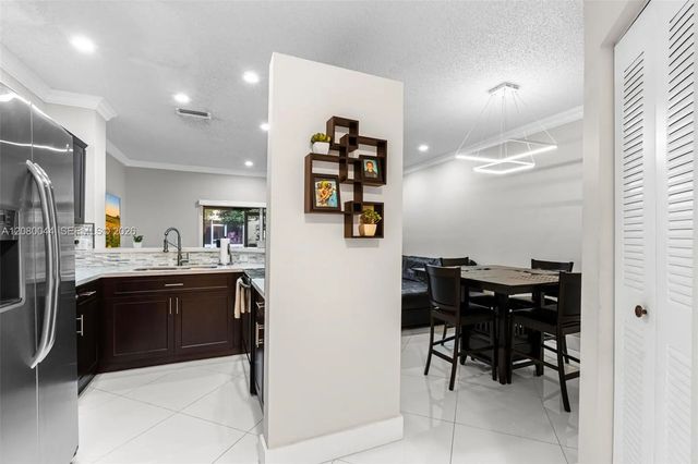 3 of 21 - 12110 Sw 2nd Street, Pembroke Pines, FL