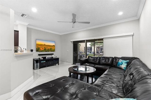 4 of 21 - 12110 Sw 2nd Street, Pembroke Pines, FL