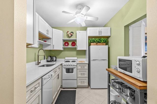 3 of 26 - 68 Suffolk B #680, Boca Raton, FL