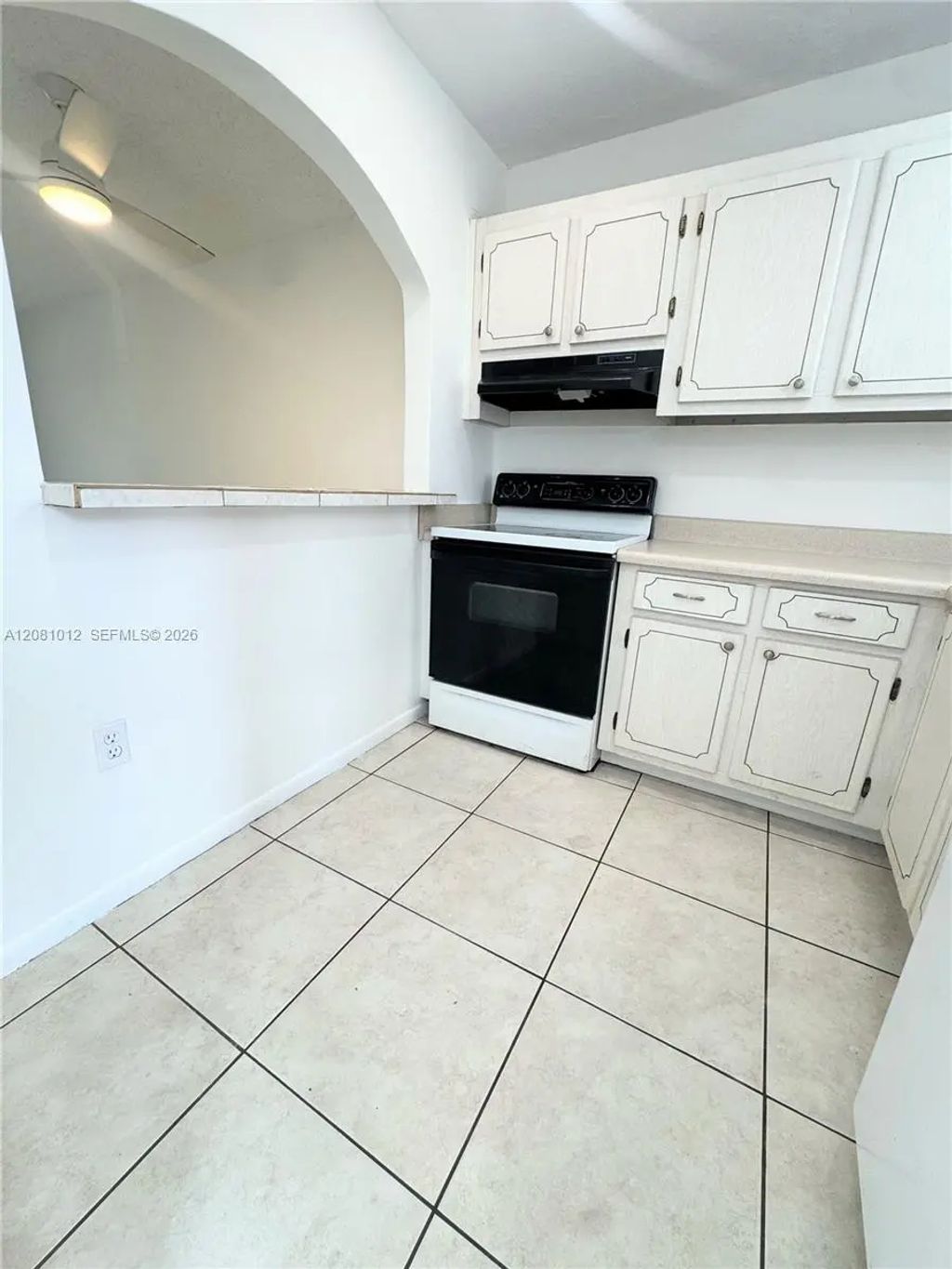 8220 Sunrise Lakes Boulevard #307, Sunrise