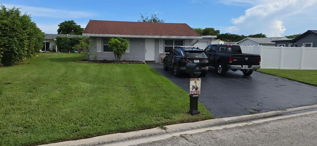 8100 Nw 102nd Terrace, Tamarac