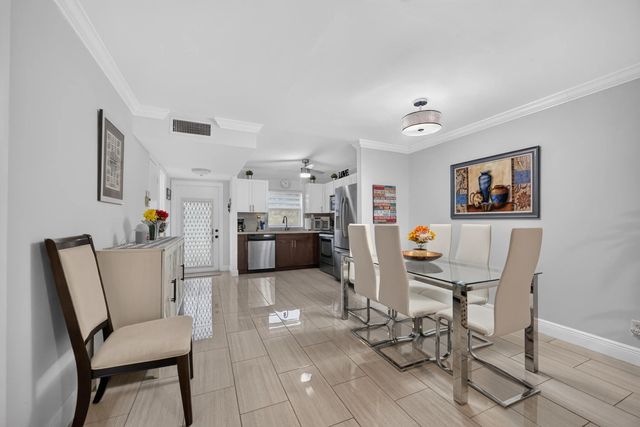 5 of 32 - 9881 Sunrise Lakes Boulevard #308, Sunrise, FL