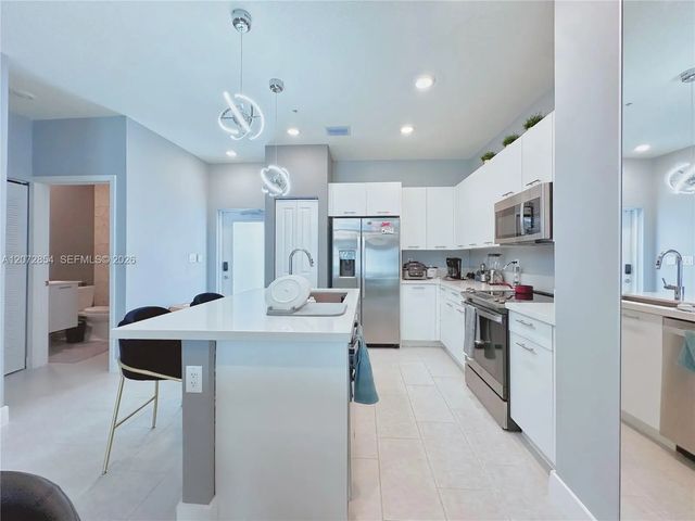 3 of 26 - 8167 Nw 41st Street #e-410, Doral, FL