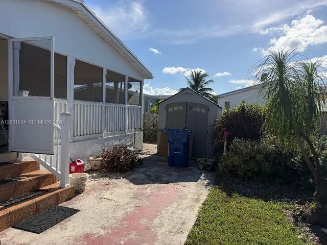 4 of 16 - 19800 Sw 180th Avenue #569, Miami, FL
