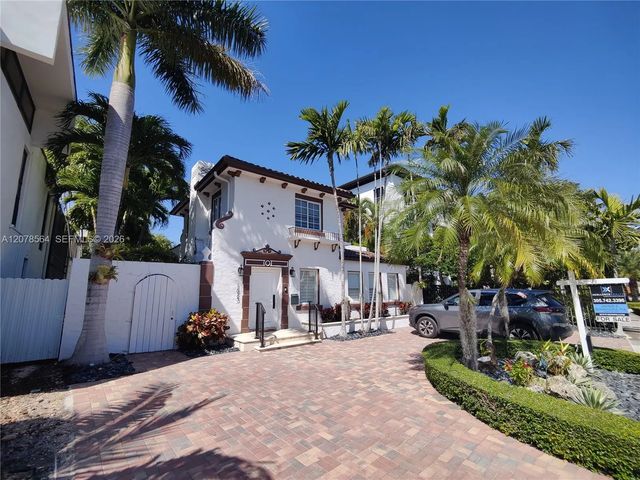 4 of 77 - 1823 S Bayshore Lane, Miami, FL
