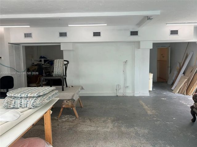 3 of 8 - 1910 N Dixie Highway #1914, Hollywood, FL