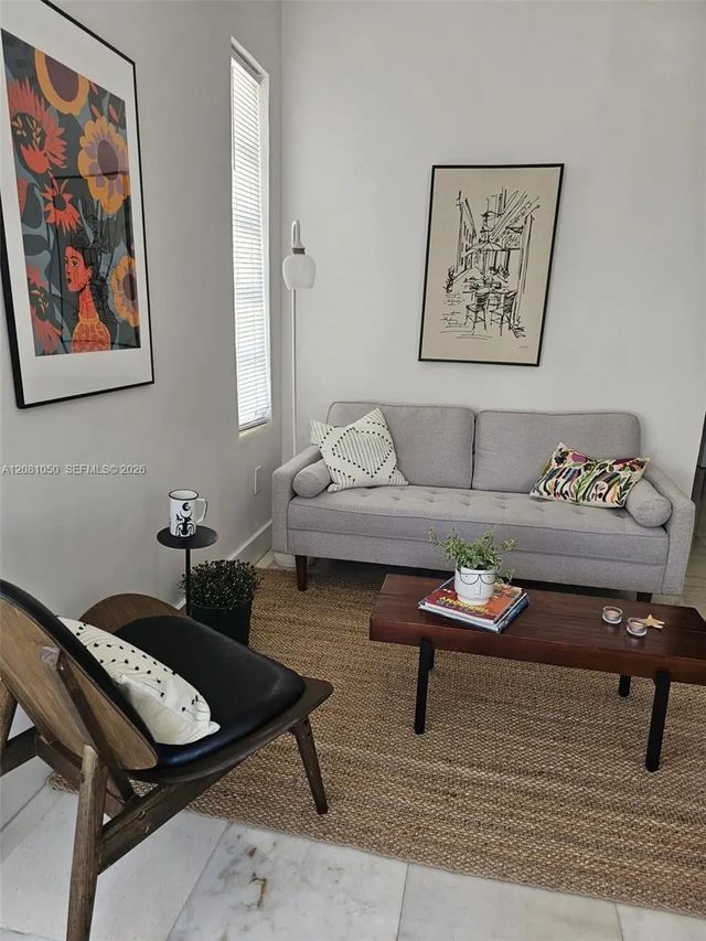 5 of 27 - 801 8th Street #201, Miami Beach, FL
