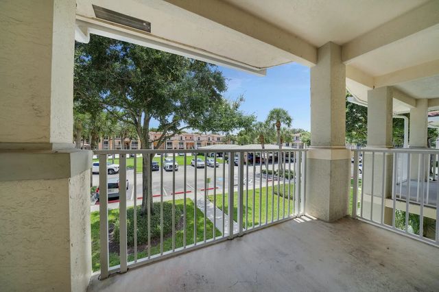 4 of 26 - 1054 University Boulevard #21, Jupiter, FL