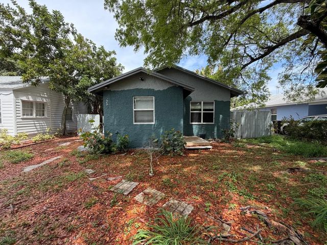 2 of 15 - 631 37th Street #631, West Palm Beach, FL