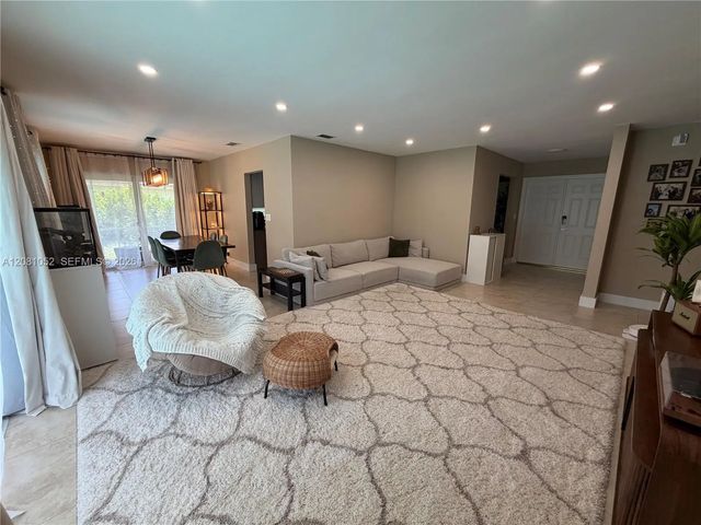 2 of 24 - 8203 Nw 37th Street, Coral Springs, FL