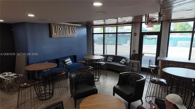 2 of 9 - 900 Nw 6th Street, Fort Lauderdale, FL