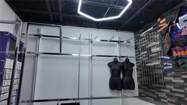5 of 9 - 900 Nw 6th Street, Fort Lauderdale, FL