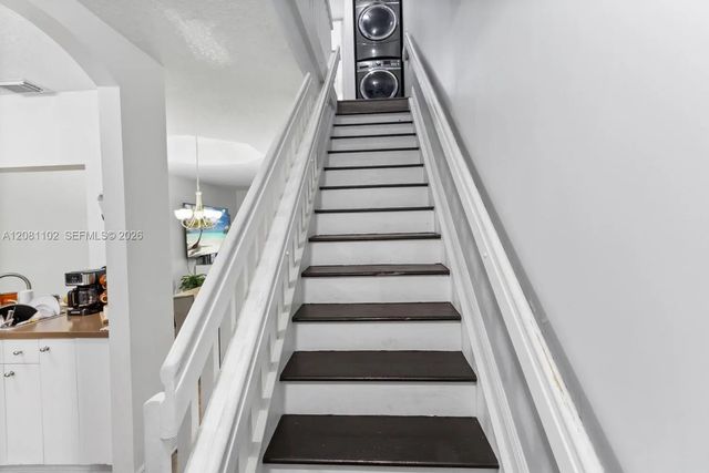 4 of 27 - 8210 Nw 10th Street #4, Miami, FL