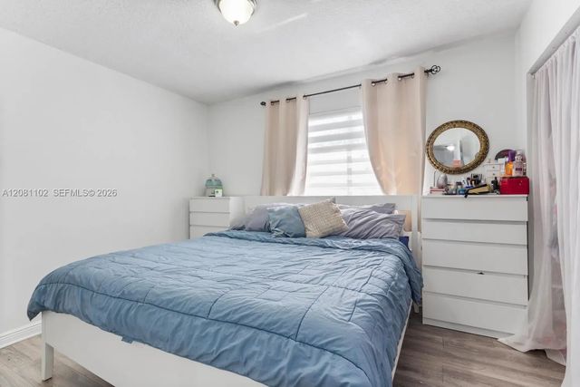 5 of 27 - 8210 Nw 10th Street #4, Miami, FL